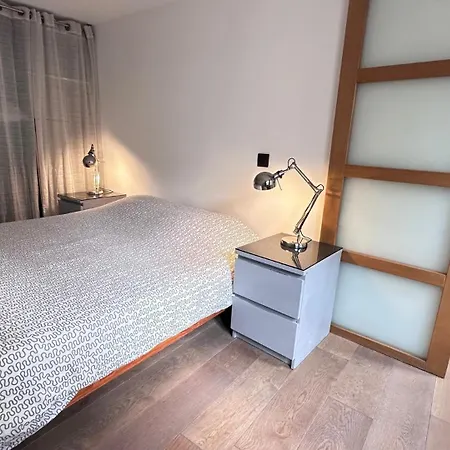 Bright 1-bedroom In The Heart Of The Marais Apartmán